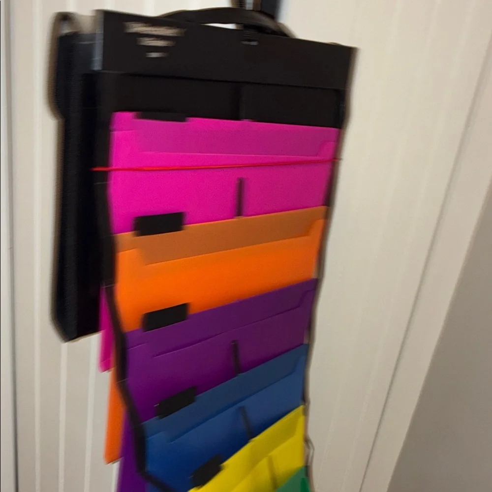Pendaflex 6 Multicolor Hanging File Folders with Carry Case To Store Files